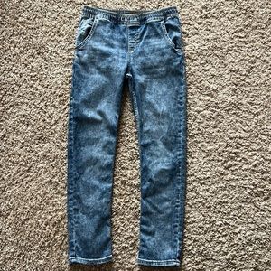 Boys Cat and Jack Jogger Trotador Blue Jeans. Size 14